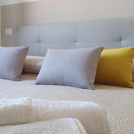 B&B Dea Madre Саррок Экстерьер фото