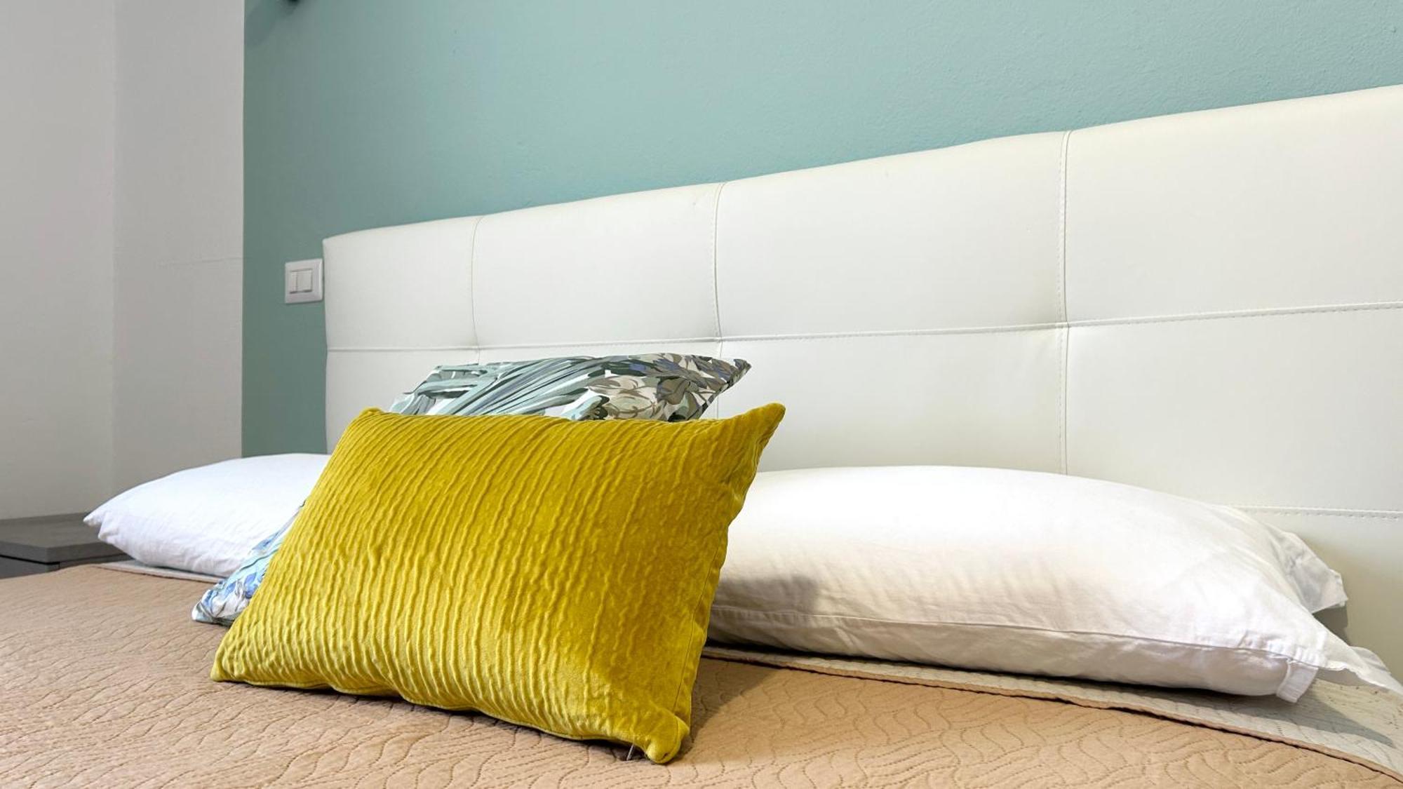 B&B Dea Madre Саррок Экстерьер фото